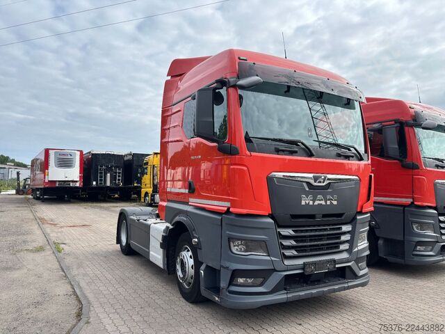Standard tractor unit MAN TGX 18.430 Retarder Zwei Tanks Klimaautomatik