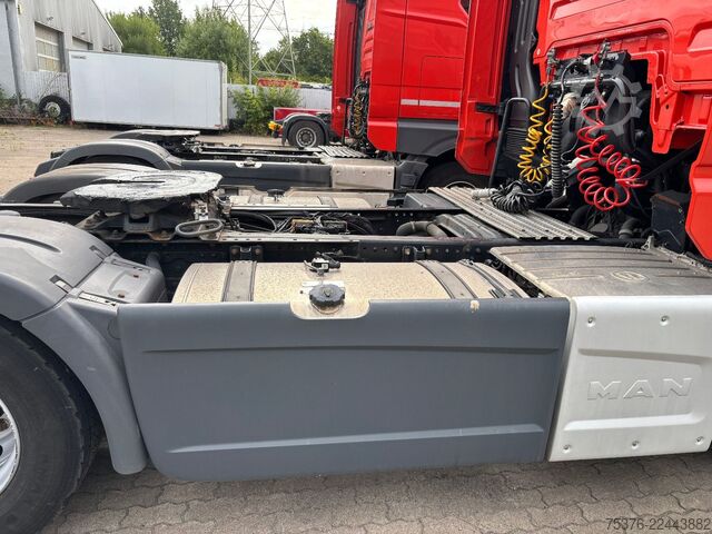 Standard tractor unit MAN TGX 18.430 Retarder Zwei Tanks Klimaautomatik