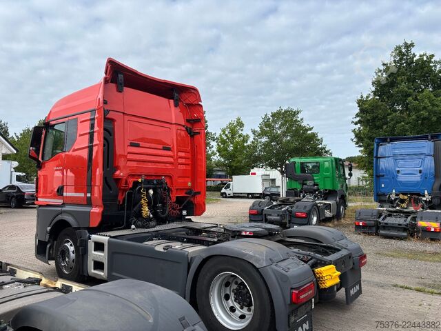 Standard tractor unit MAN TGX 18.430 Retarder Zwei Tanks Klimaautomatik