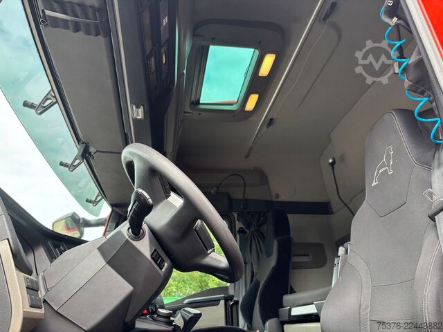 Standard tractor unit MAN TGX 18.430 Retarder Zwei Tanks Klimaautomatik