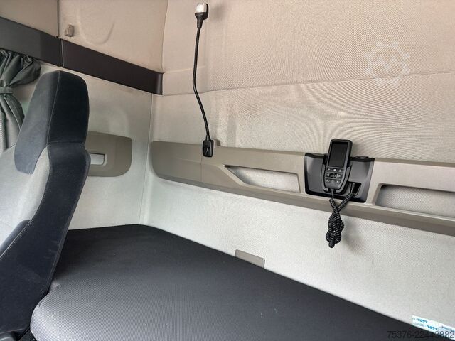 Standard tractor unit MAN TGX 18.430 Retarder Zwei Tanks Klimaautomatik