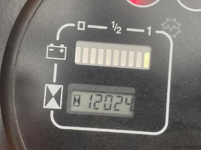 Elektro Zugfahrzeug, Schlepper für Routenzug, 3-Rad Schlepper, Elektro Zugmaschine, Elektroschlepper STILL R06