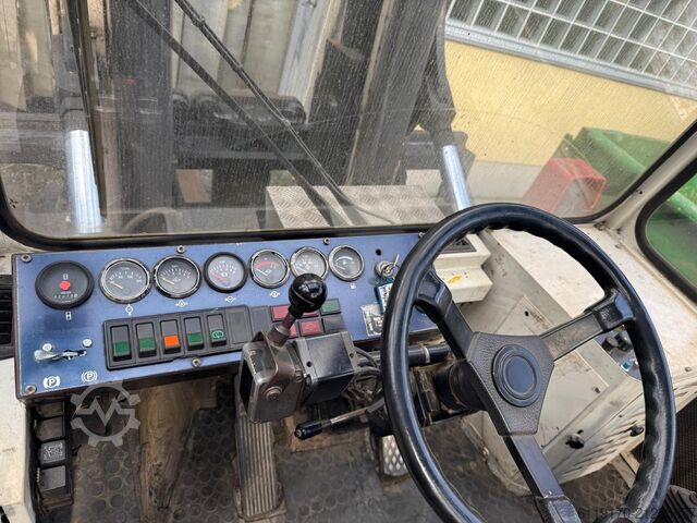 Schwerlaststapler SVETRUCK Ljungby, Sweden