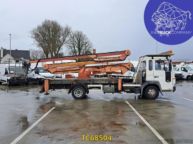 Chassis with cab Volvo FLC