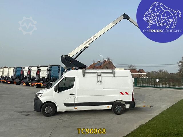 Lifting platform Renault Master 145.35 Nacelle
