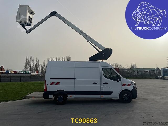 Lifting platform Renault Master 145.35 Nacelle