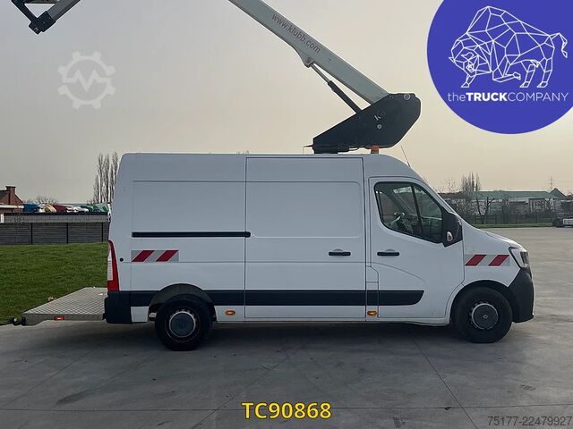 Lifting platform Renault Master 145.35 Nacelle
