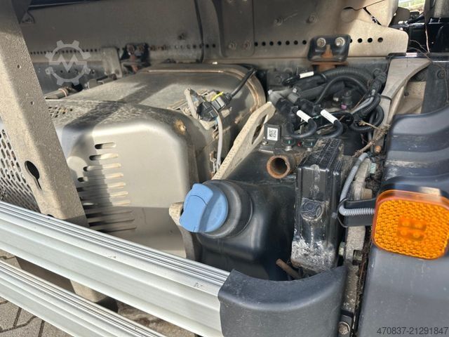 Transporter mit Koffer MAN TGL 8.160 / Seitentür / LBW