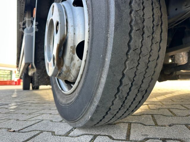 Transporter mit Koffer MAN TGL 8.160 / Seitentür / LBW