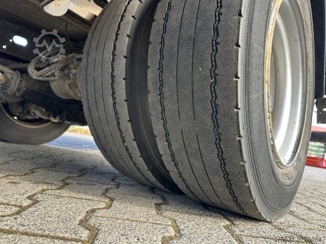 Transporter mit Koffer MAN TGL 8.160 / Seitentür / LBW