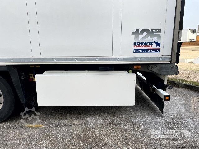 Reefer semitrailer Schmitz Cargobull Semitrailer Reefer Multitemp
