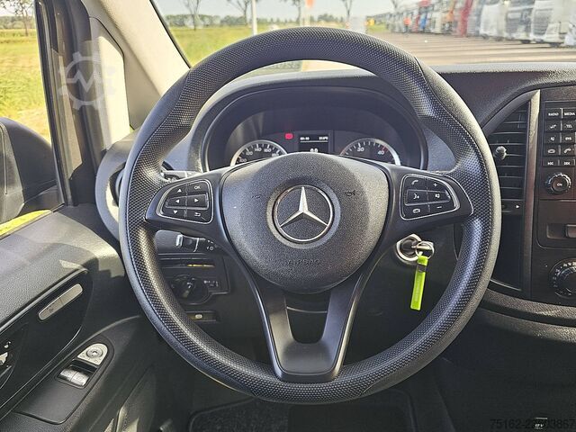 High-roof van MERCEDES-BENZ VITO 114