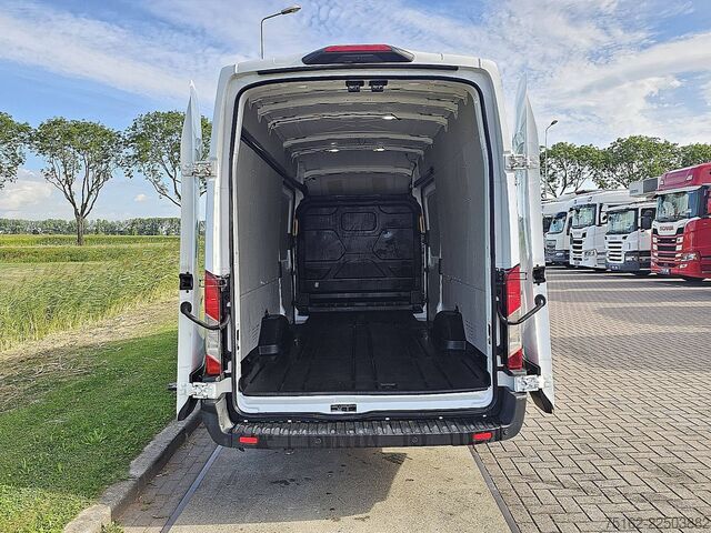 High-roof van FORD E-TRANSIT L4H3 68kWh 317KmWLTP