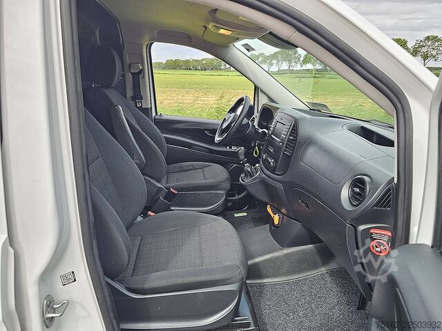 High-roof van MERCEDES-BENZ VITO 111
