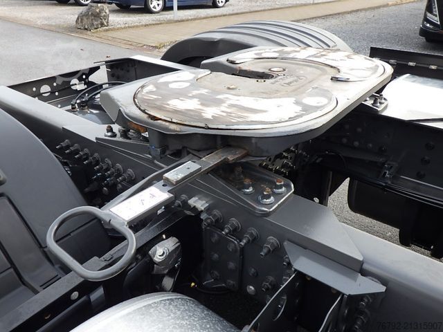 Standard tractor unit VOLVO FH460 TC Globe-XL/VEB/Safety/2xTank/Alcoa/226tkm