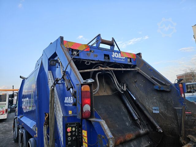 Garbage truck VOLVO FE-320 6x2 Lift/Lenk Luft/Luft JOAB Anac