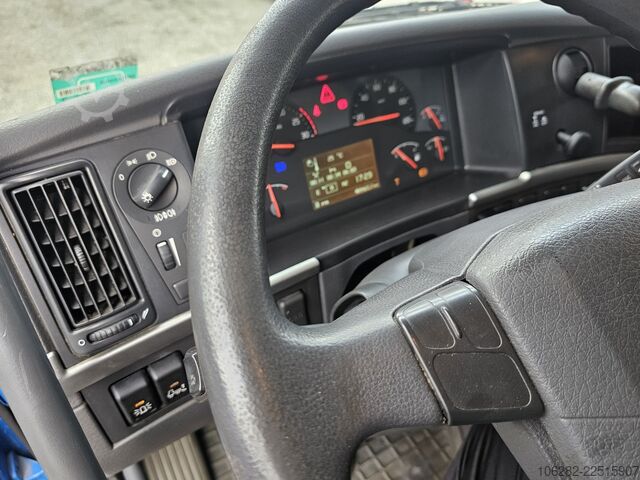 Refrigerated truck Volvo FM330 Multizone Lenk u. Kühlkoffer