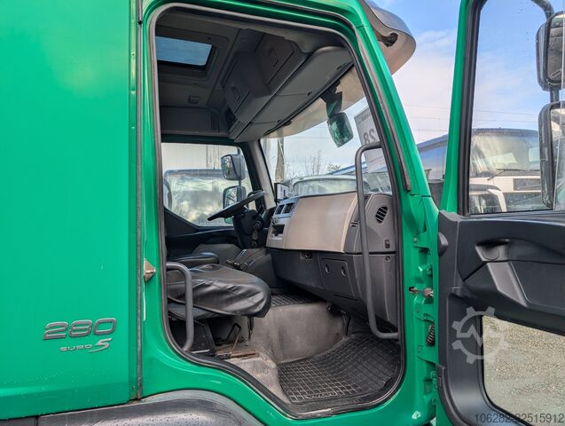 Box truck Volvo FL-280 4x2 16Tons EURO5 Portaltüren