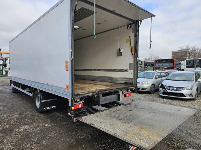 Box truck Volvo FL240 4x2 Ladeborwand