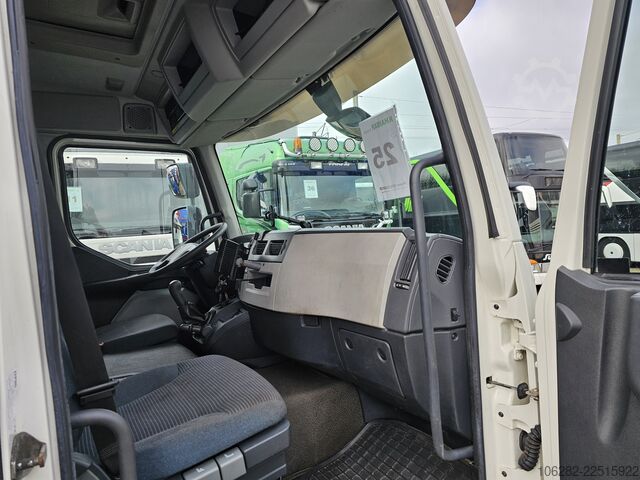 Box truck Volvo FL240 4x2 Ladeborwand