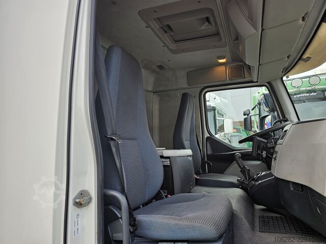 Box truck Volvo FL 240 4x2 14Tons Hebebühne Blatt/Luft