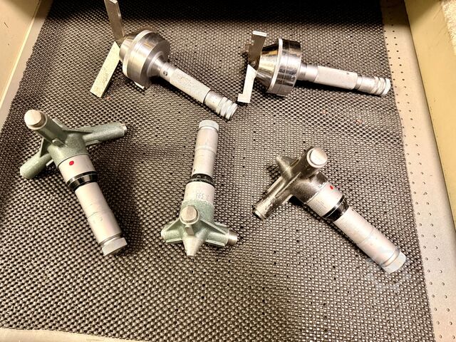 Posten Dreipunkt-Innenmikrometer Three-Point Internal Micrometer