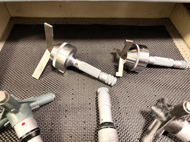 Posten Dreipunkt-Innenmikrometer Three-Point Internal Micrometer