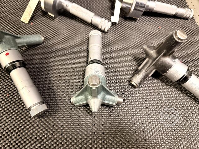 Posten Dreipunkt-Innenmikrometer Three-Point Internal Micrometer