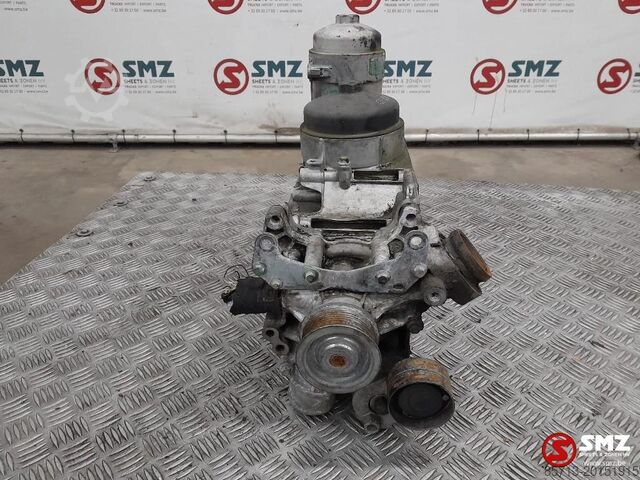 Oil filter Volvo Occ oliefilterhuis met waterpomp D7E Volvo