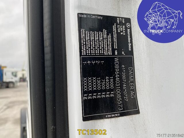 Standard-SZM Mercedes-Benz Arocs 1943