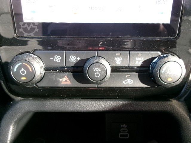 Van FORD Ranger DoKa Tremor Stndhz Winterd Schild+Streuer