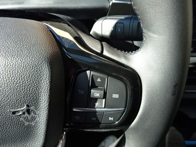 Minibus FORD Tourneo Custom 340L1 Titanium X 2.5L PHEV 360Kam