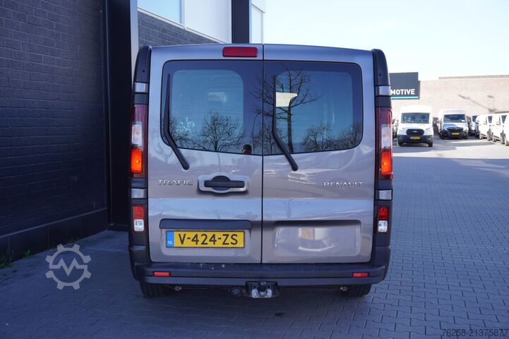 Delivery van Renault Trafic 1.6 dCi 122PK EURO 6 Airco - Navi - Crui...