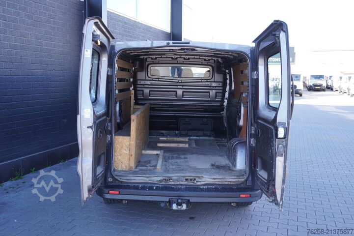 Delivery van Renault Trafic 1.6 dCi 122PK EURO 6 Airco - Navi - Crui...