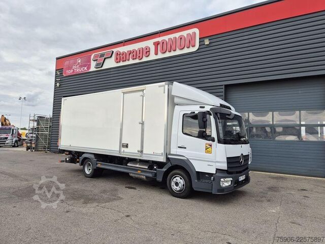 LKW mit Kofferaufbau Mercedes-Benz Atego