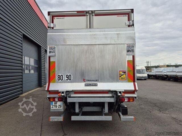 LKW mit Kofferaufbau Mercedes-Benz Atego