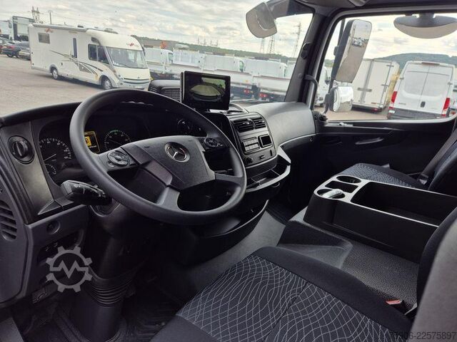 LKW mit Kofferaufbau Mercedes-Benz Atego