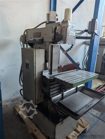 Universal Milling Machine MAHO MH 500