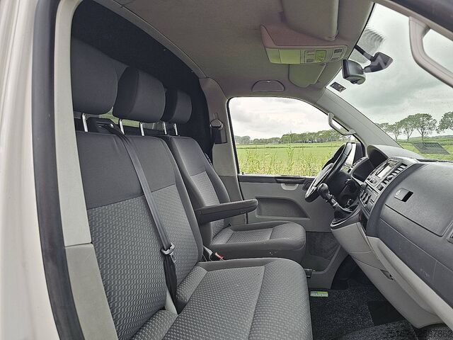 Hochdachkombi VW TRANSPORTER 2.0 TDI L2 140Pk