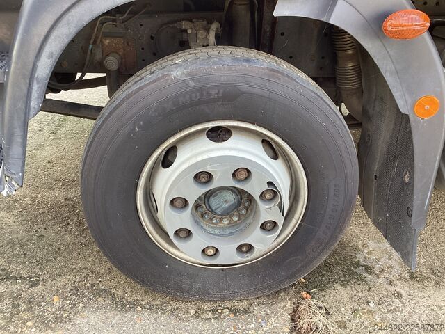 Box van Iveco 120