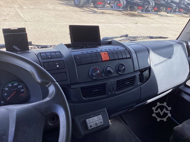Box van Iveco 120