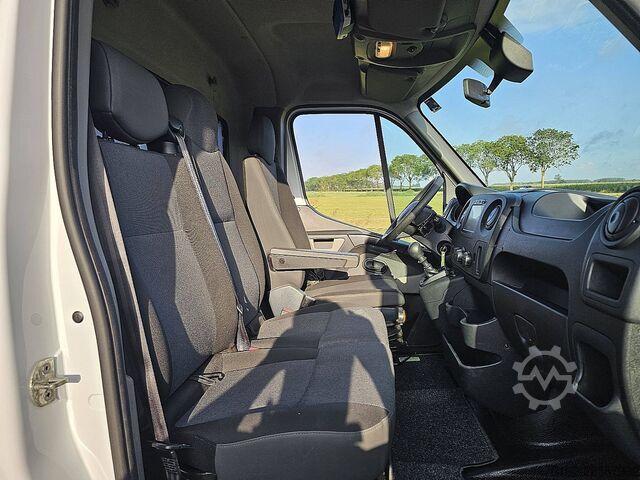 Loading platform RENAULT MASTER T35 laadklep EURO6