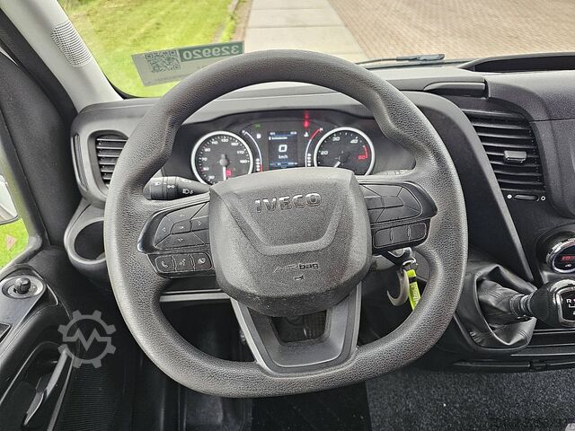 High-roof van IVECO DAILY 35 S
