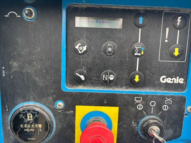 Scherenhebebühne Genie GS 2668 RT 10m Diesel Scherenarbeitsbühne