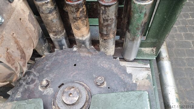 Edging machine BMR savværksmaskin bmr savværksmaskine rundsav