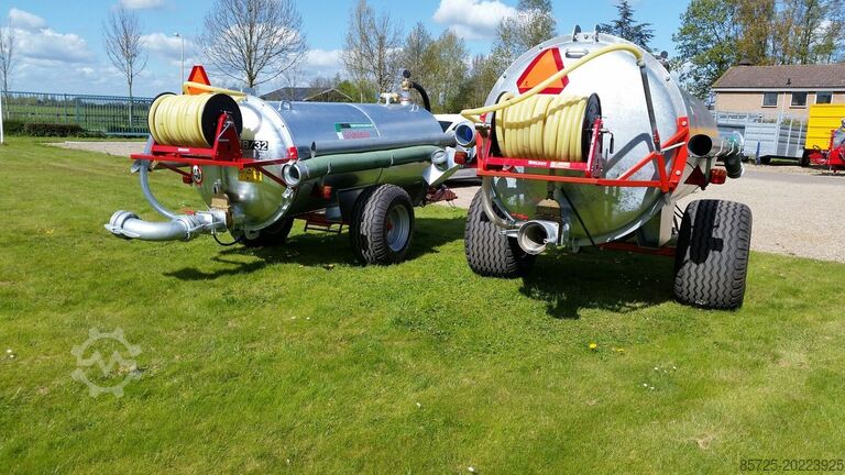 Manure spreader  Watertank met haspel
