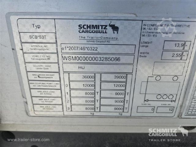 Open semitrailer with tarp Schmitz Cargobull Semitrailer Curtainsider Mega