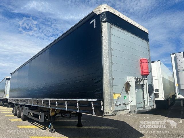 Auflieger mit Pritsche & Plane Schmitz Cargobull Semitrailer Curtainsider Standard