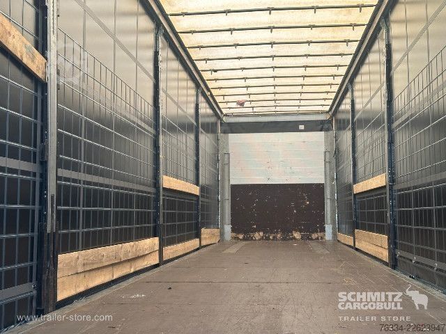Auflieger mit Pritsche & Plane Schmitz Cargobull Semitrailer Curtainsider Standard