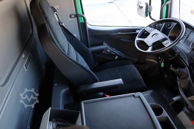 Box truck Mercedes-Benz Atego 1524L 2TO LBW